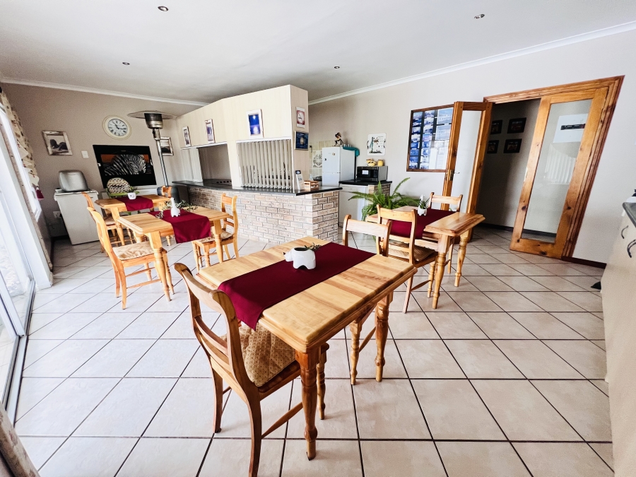 7 Bedroom Property for Sale in Country Club Western Cape